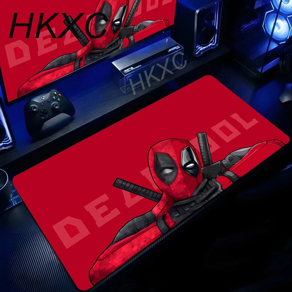 Marvel Deadpool egérpad – Szöveges logó piros háttérrel