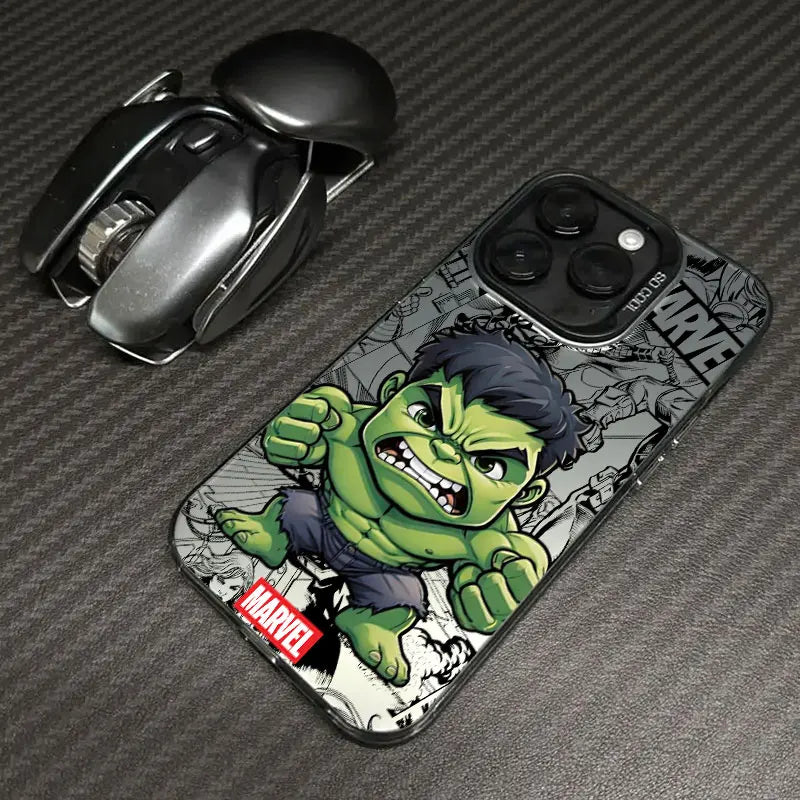 Capa para Xiaomi Avengers Hulk - Punho Levantado Chibi com Contorno Preto