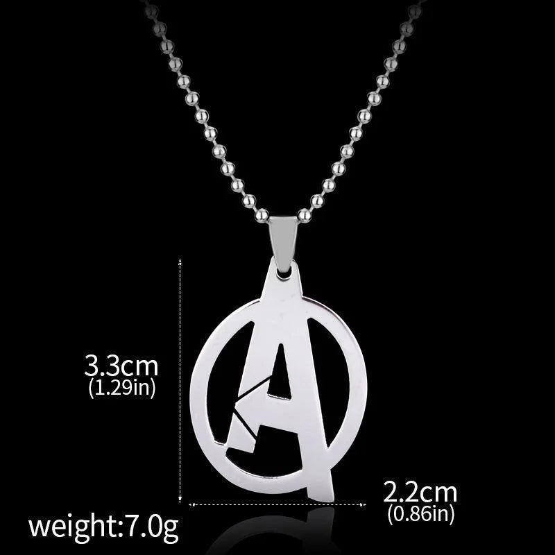 Avengers A logós nyaklánc – Ezüstszínű medál