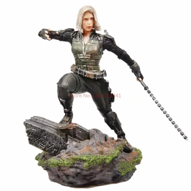 Figurka Avengers Black Widow – taktický oblek s bičem