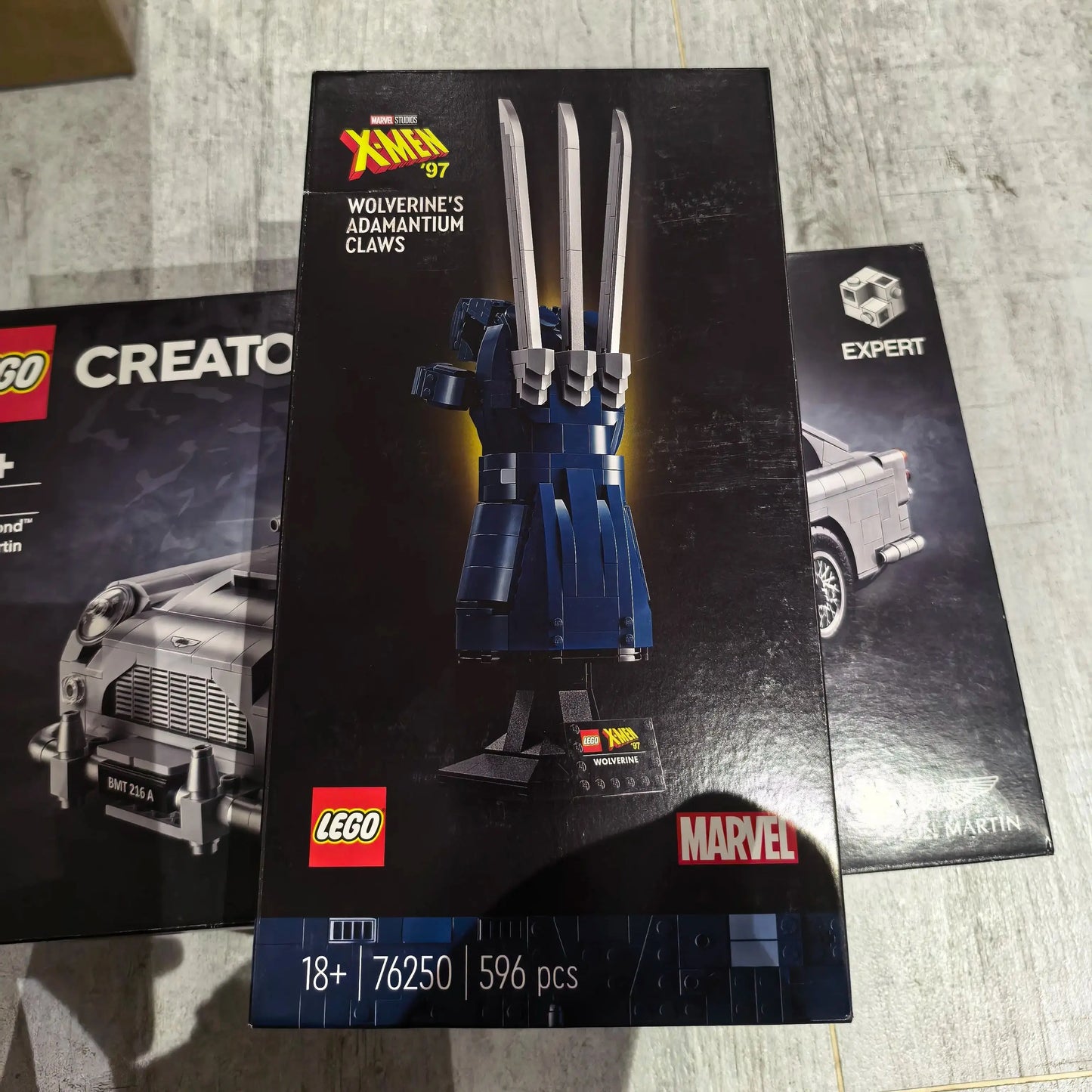 LEGO Marvel 76250 - Ghearele de adamantium ale lui Wolverine X-Men '97, 596 de piese