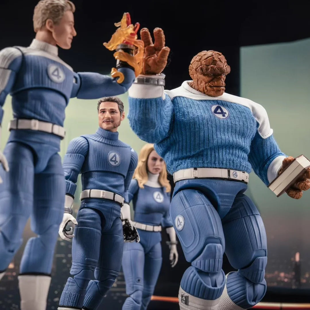 The Thing-figura – kék-fehér Fantasztikus Négyes-egyenruha