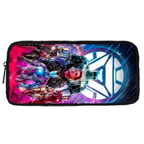 Estojo Avengers Iron Man - Esquadrão de armaduras com fundo espacial