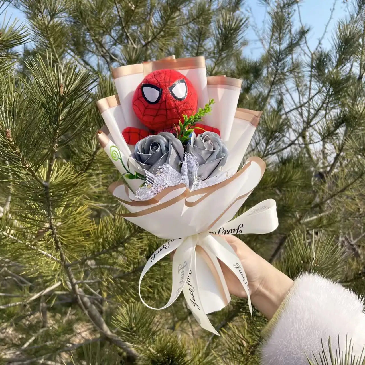 Avengers Spider-Man-buket – håndlavet gave med tøjdyr