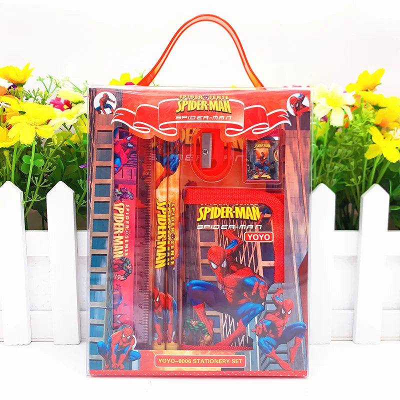 Set școlar Avengers – Gumă, ascuțitoare și carnețel