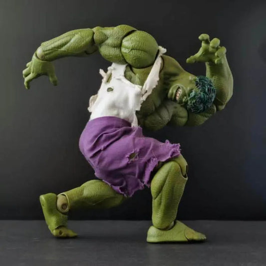 Hulk Figure - Battle Edition, Torn Clothes