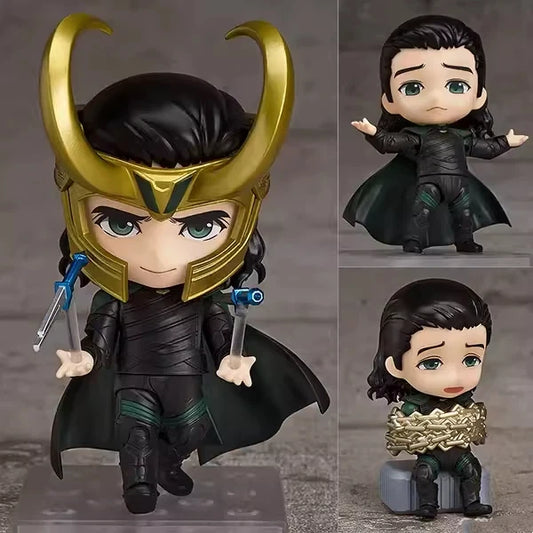 Figurină chibi Nendoroid Loki – cască cu coarne aurii și săbii