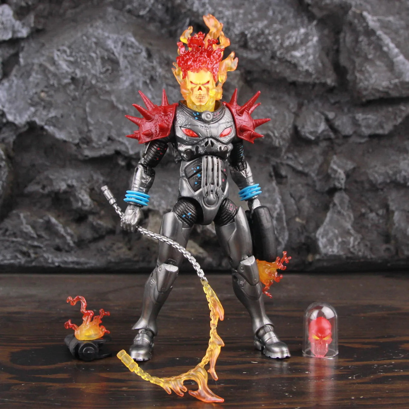 Kosmisk Ghost Rider-figur – flammende hoved med pisk