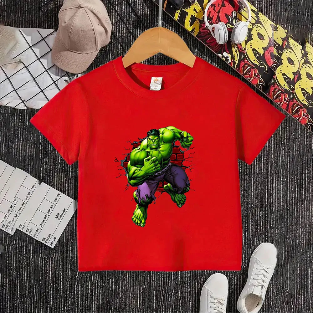 Hulk gyermekpóló – fehér, téglafalon áttörő Hulkkal