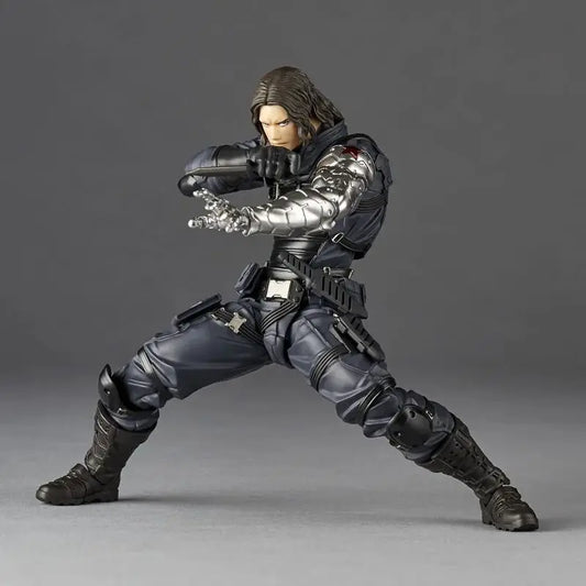 Figurka Winter Soldier – s bionickou paží, kloubová bojová póza