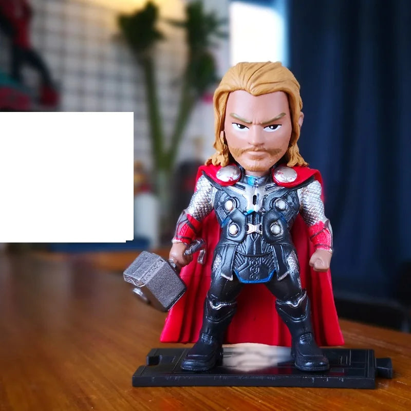 Figura do Thor - Mini chibi com o martelo Mjolnir
