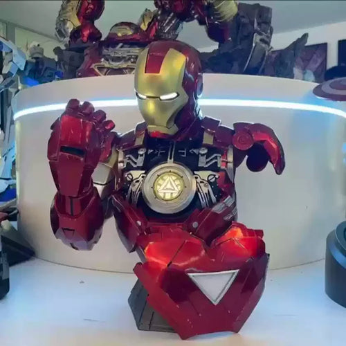 Világító Iron Man MK3 műgyanta mellszobor – Nyitott ARC-reaktor