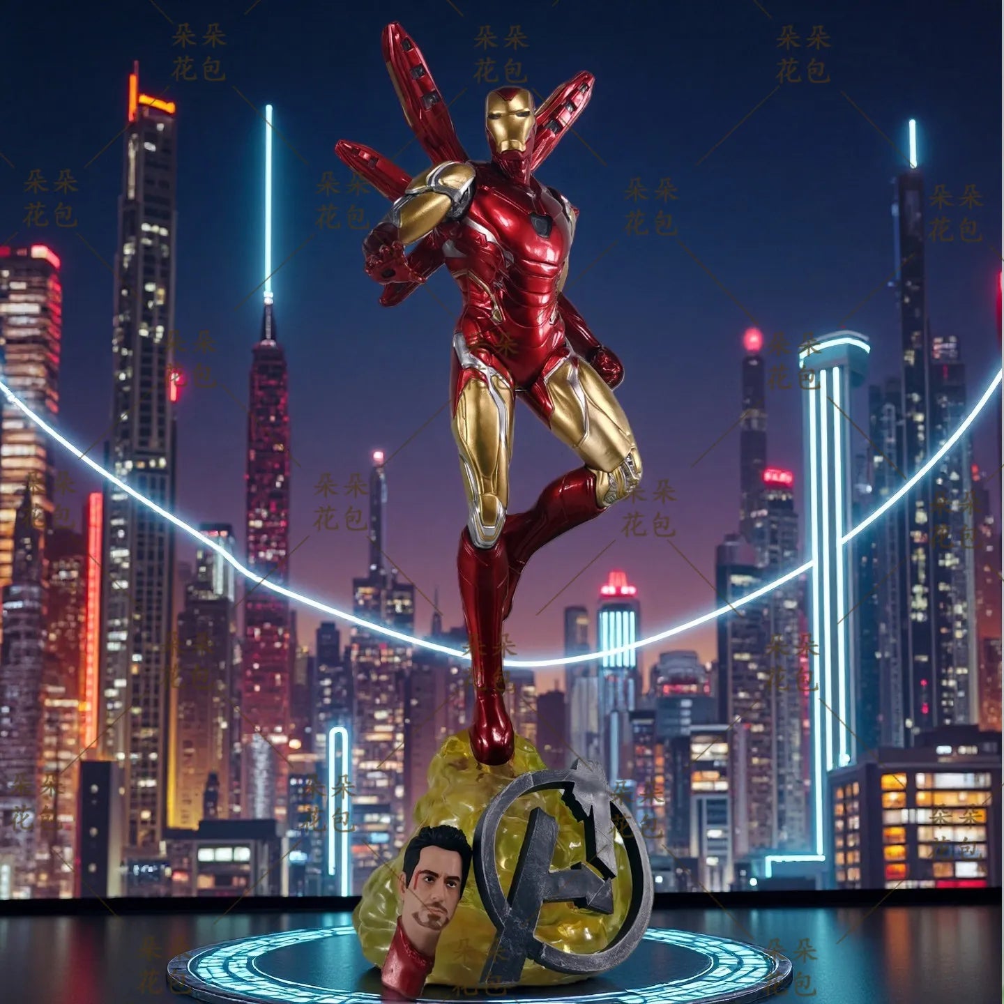 Iron Man-statue med dobbelt hoved og LED – Avengers’ natlige skyline