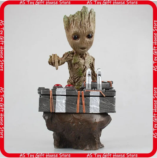 Hot Toys Baby Groot-szobor – PVC detonátorgombbal