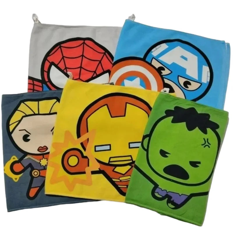 Toalha infantil Avengers Captain Marvel - Rosto de desenho animado cinzento