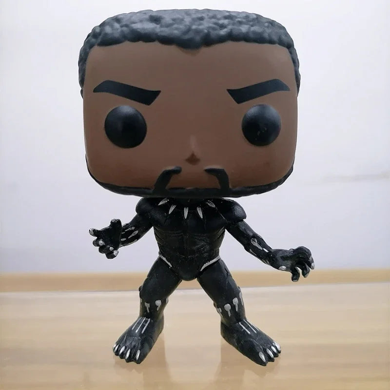 Fekete Párduc vinilfigura Funko-stílusban – fedetlen arccal