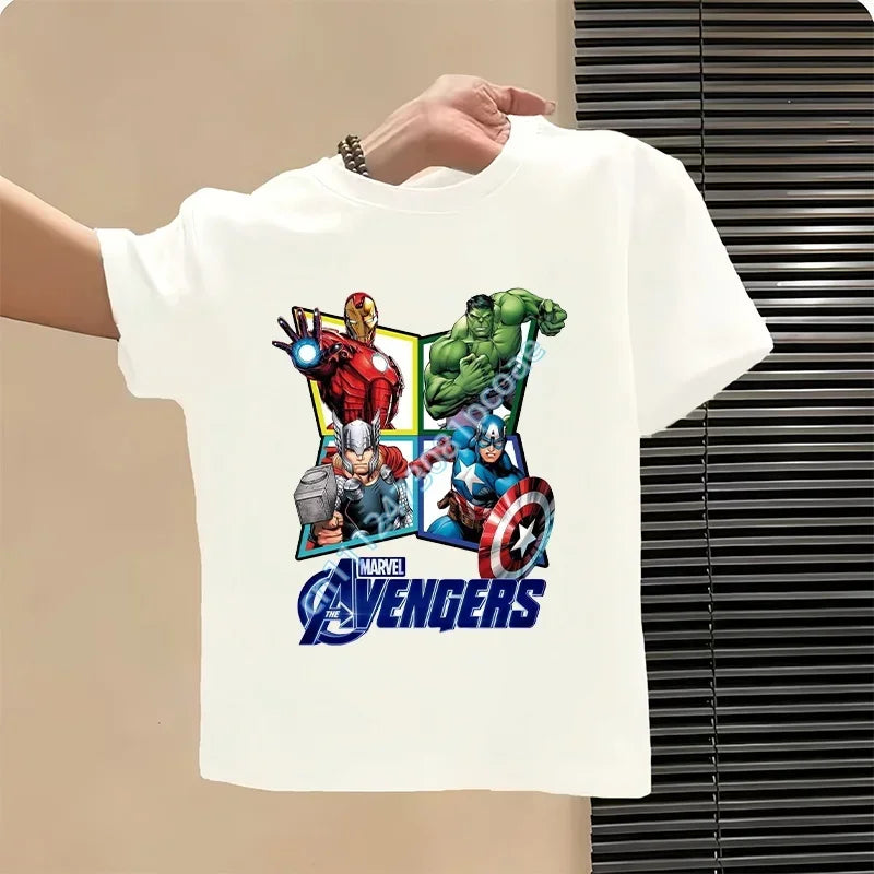 Tricou pentru copii Avengers - Design cu logo-ul echipei Alb