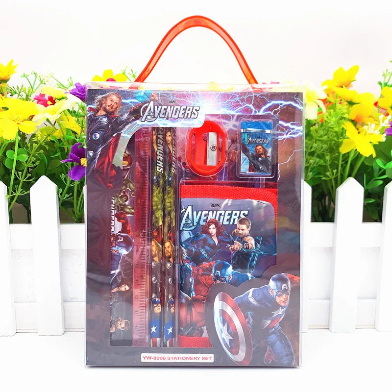 Set școlar Avengers – Gumă, ascuțitoare și carnețel