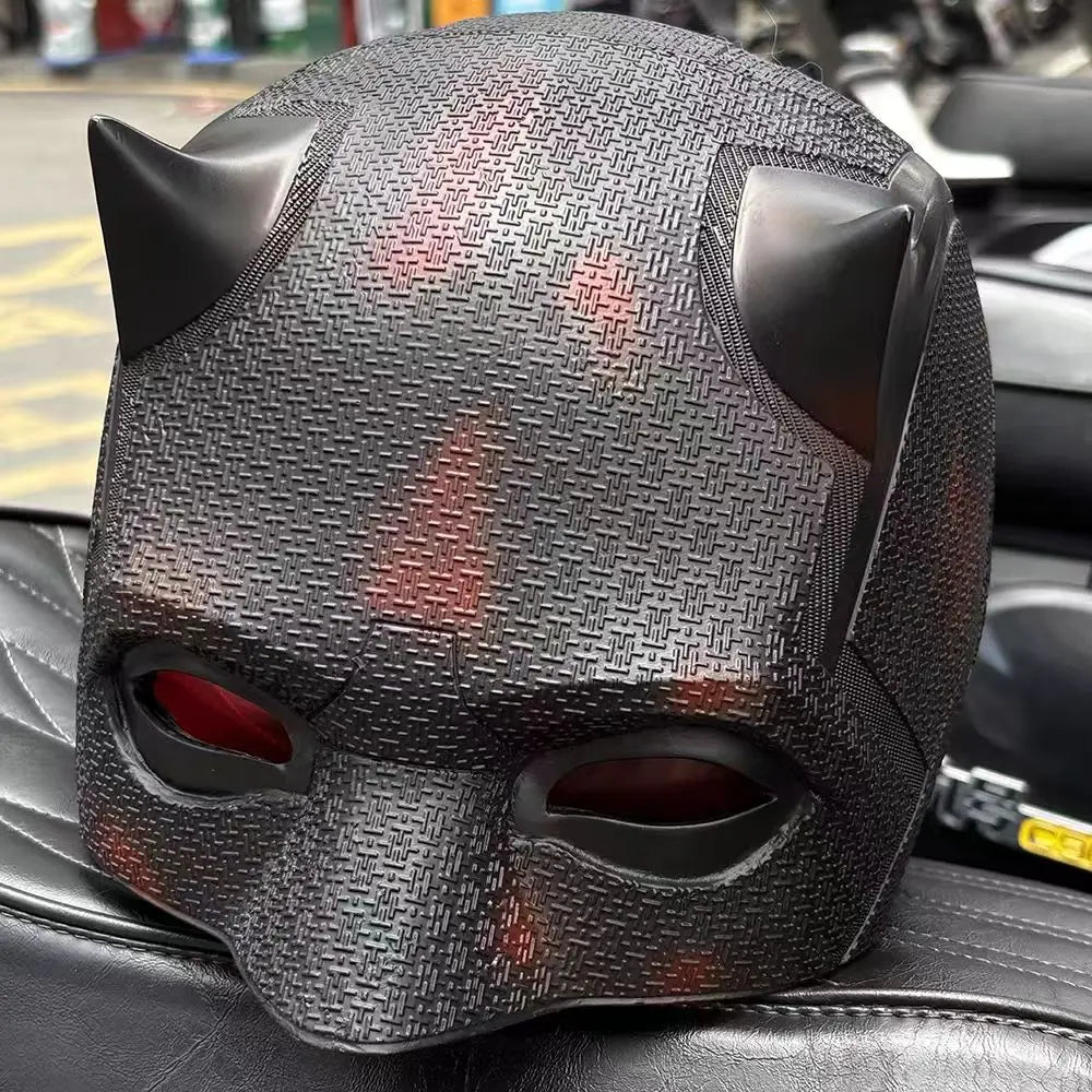 Cosplay maska Daredevila – Born Again, helma s rohy