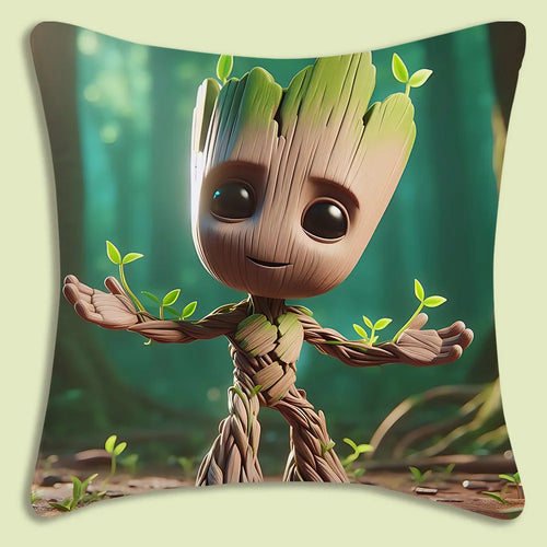 Baby Groot párnahuzat – kitárt karokkal, zöld erdő