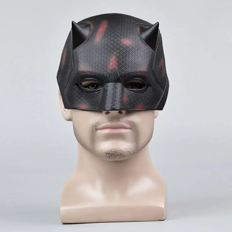Cosplay maska Daredevila – Born Again, helma s rohy