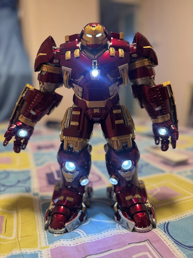 Figurină ZD Toys Iron Man MK44 Hulkbuster – LED, 36 cm